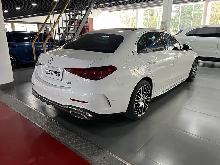 Фото 3 - Mercedes-Benz C-Class