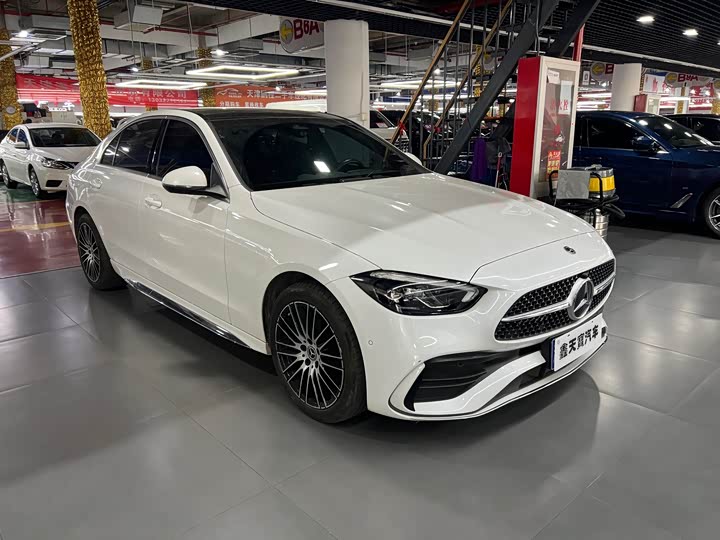 Фото 4 - Mercedes-Benz C-Class