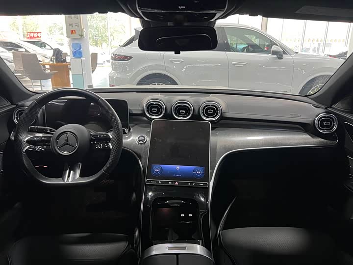 Фото 9 - Mercedes-Benz C-Class