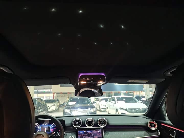 Фото 18 - Mercedes-Benz C-Class