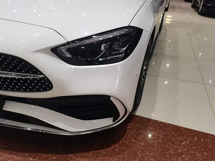 Фото 24 - Mercedes-Benz C-Class