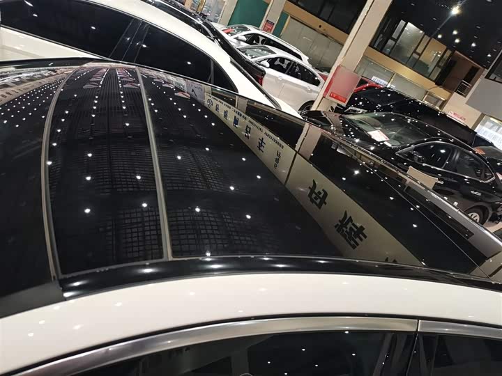 Фото 27 - Mercedes-Benz C-Class