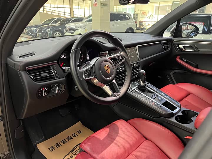 Фото 11 - Porsche Macan