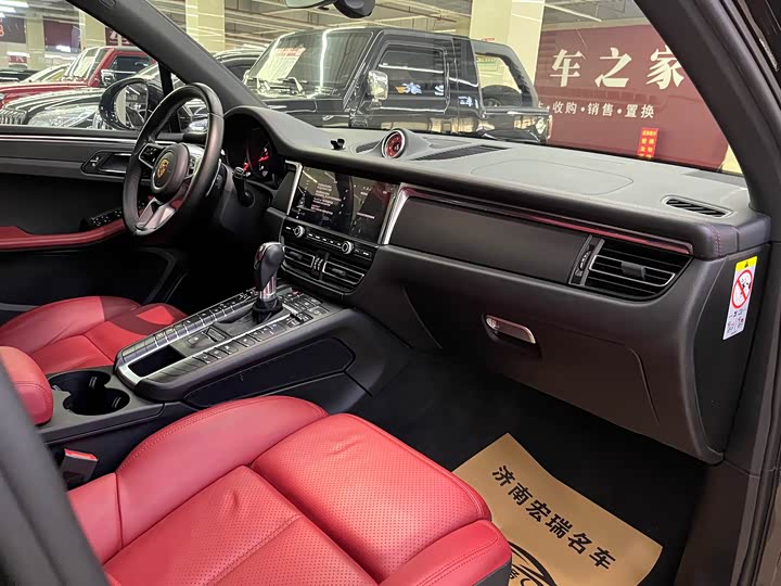 Фото 17 - Porsche Macan