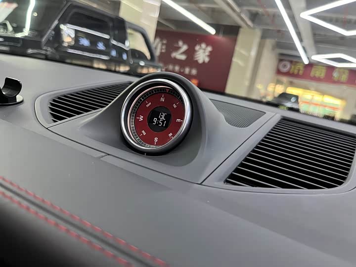 Фото 18 - Porsche Macan