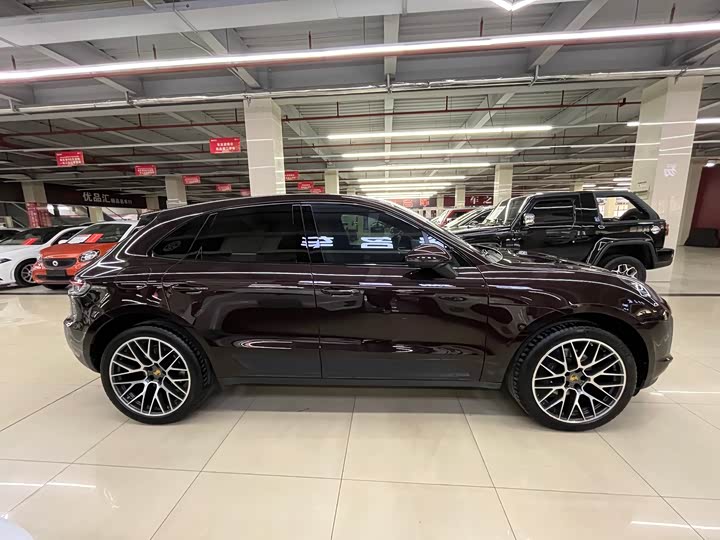 Фото 8 - Porsche Macan