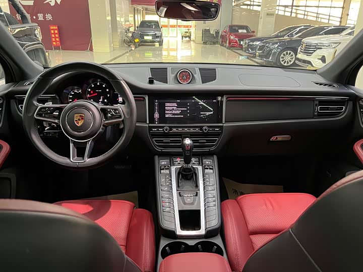 Фото 9 - Porsche Macan