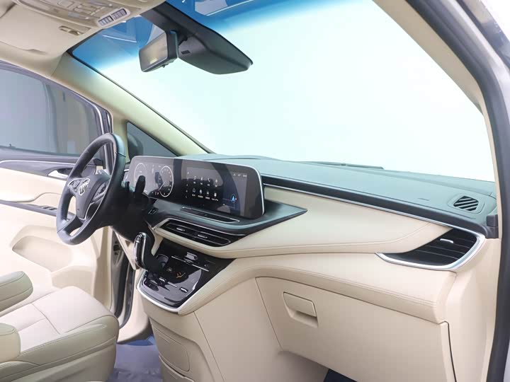 Фото 22 - Buick GL8 ES