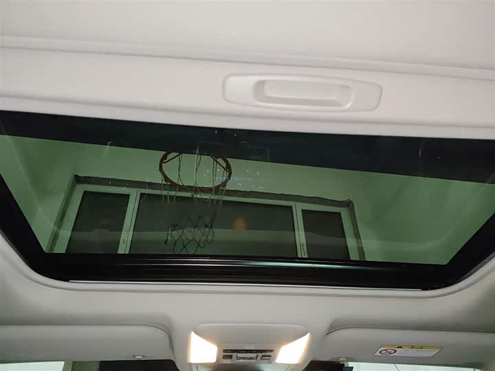 Фото 9 - Toyota RAV4