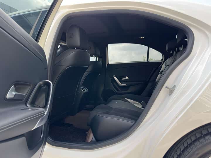 Фото 6 - Mercedes-Benz A-Class