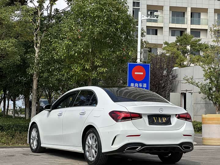 Фото 7 - Mercedes-Benz A-Class