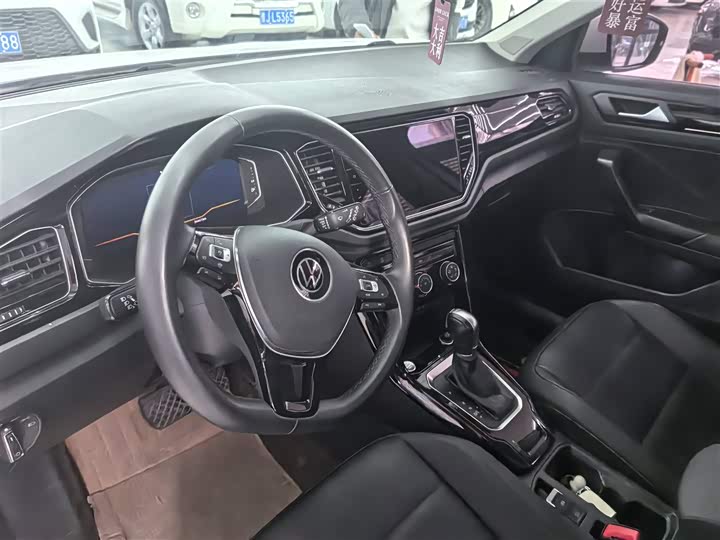 Фото 6 - Volkswagen T-Roc