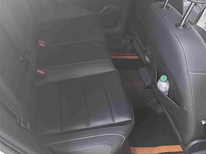 Фото 9 - Volkswagen T-Roc