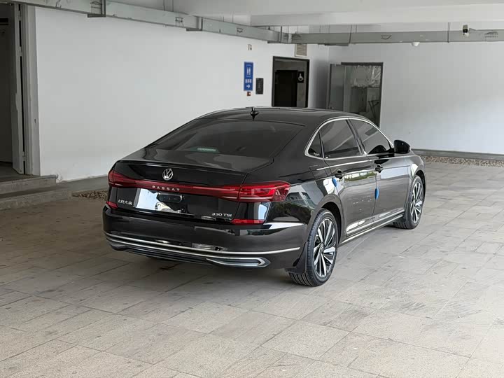 Фото 5 - Volkswagen Passat