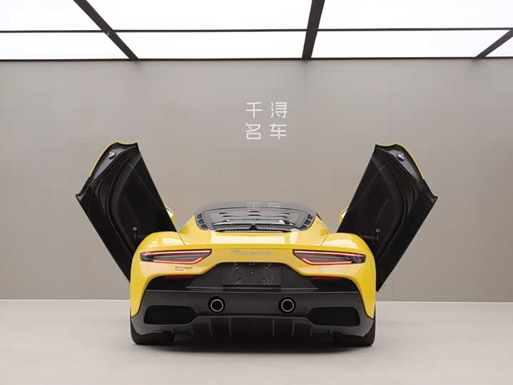 Фото 14 - Maserati MC20