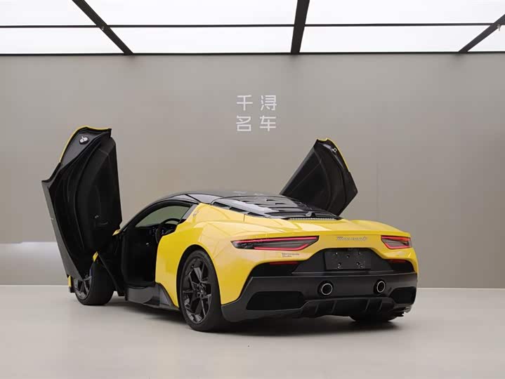 Фото 15 - Maserati MC20