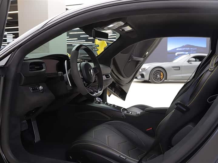 Фото 4 - Maserati MC20