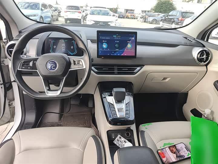 Фото 10 - BYD Yuan Pro