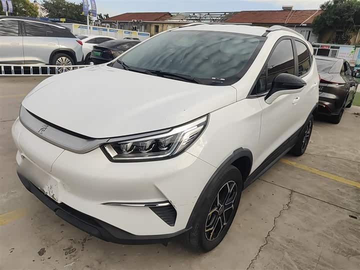 Фото 2 - BYD Yuan Pro