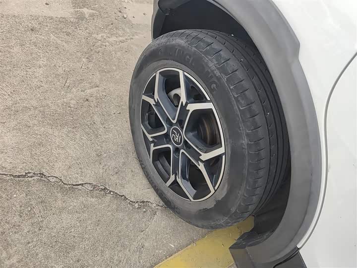 Фото 26 - BYD Yuan Pro