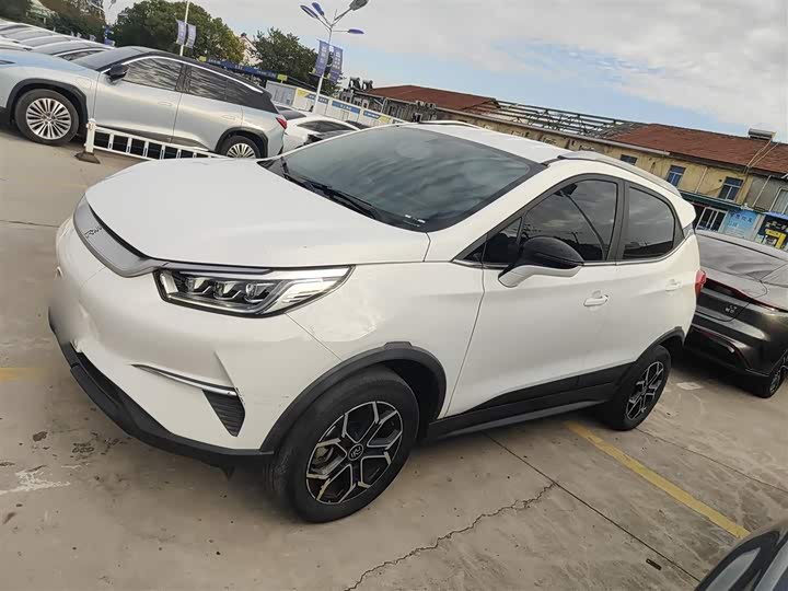 Фото 5 - BYD Yuan Pro