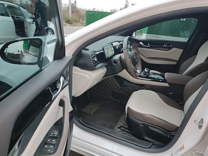 Фото 16 - BYD Qin Plus