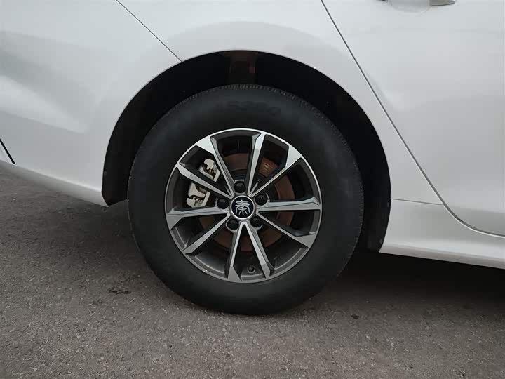 Фото 26 - BYD Qin Plus