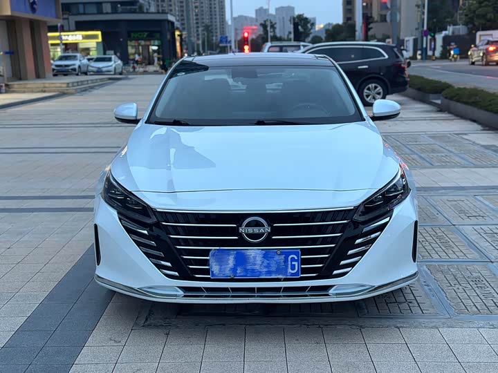 Фото 2 - Nissan Teana