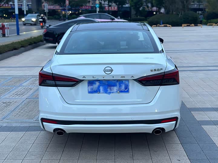 Фото 8 - Nissan Teana