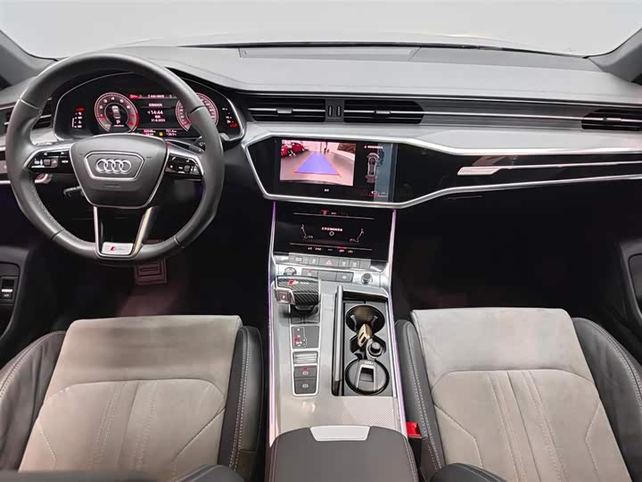 Фото 2 - Audi A6L
