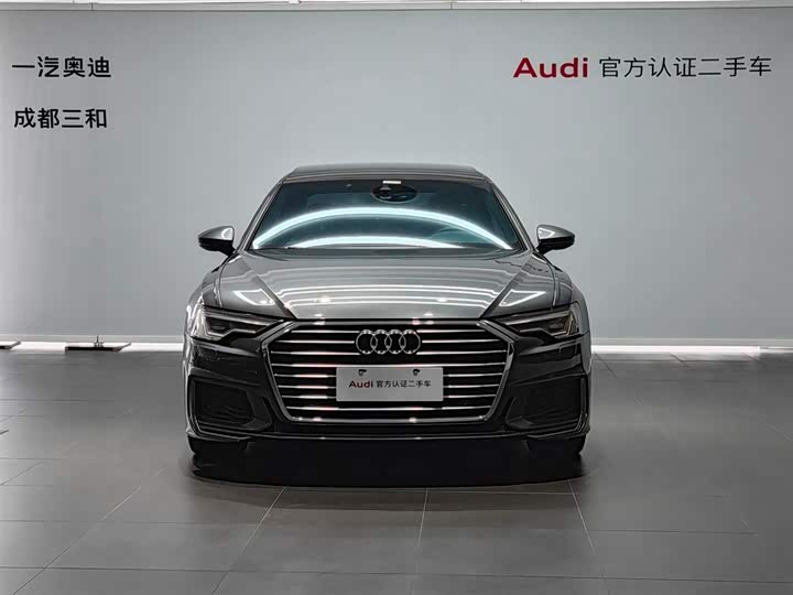 Фото 6 - Audi A6L