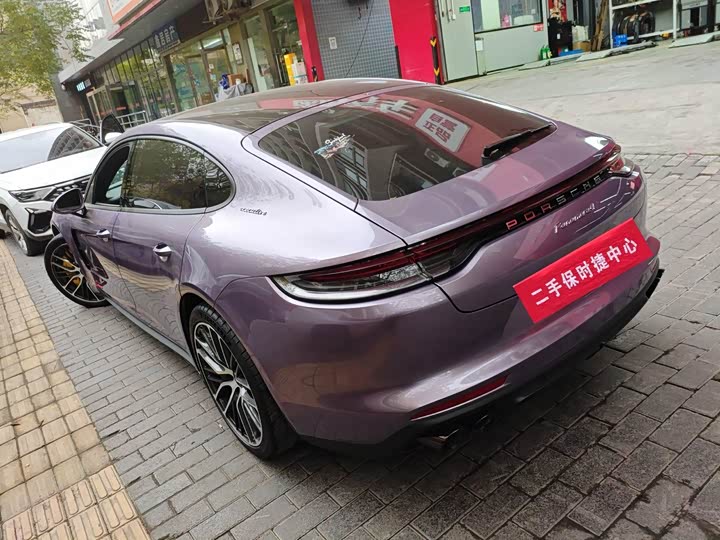 Фото 3 - Porsche Panamera