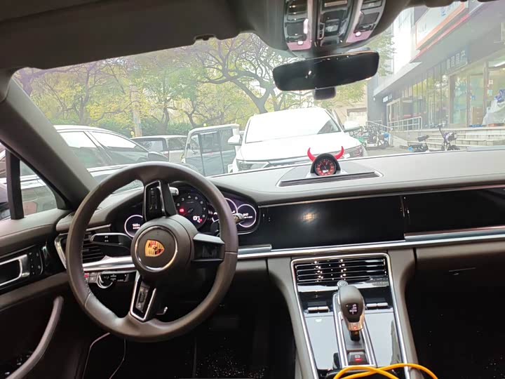 Фото 7 - Porsche Panamera