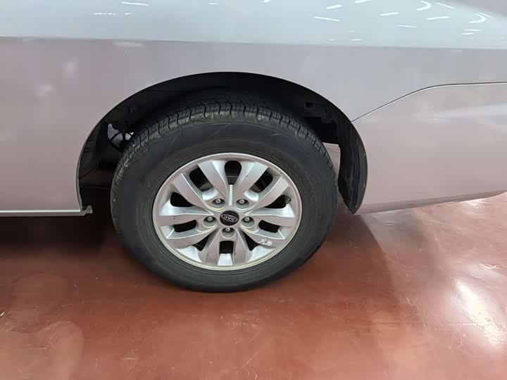 Фото 9 - JAC Refine M4