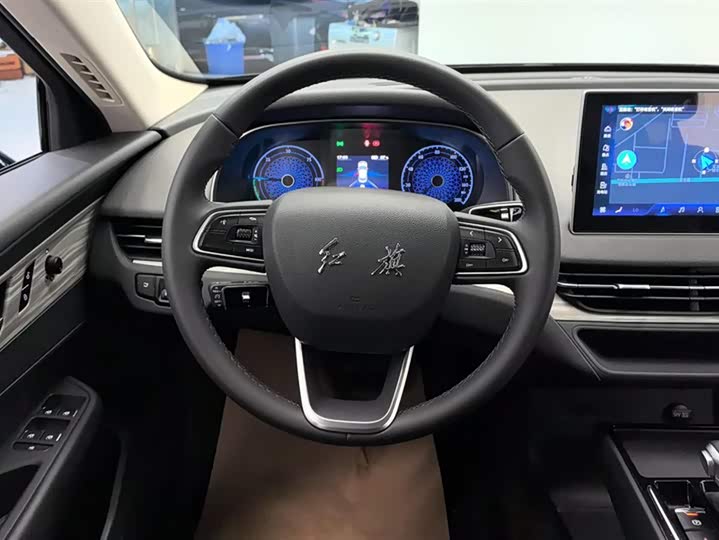 Фото 15 - Hongqi E-QM5