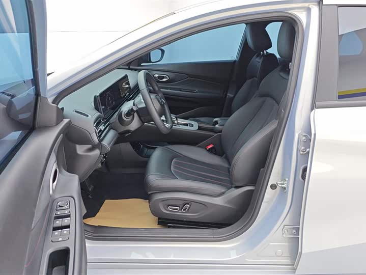 Фото 9 - GAC Trumpchi Empow R