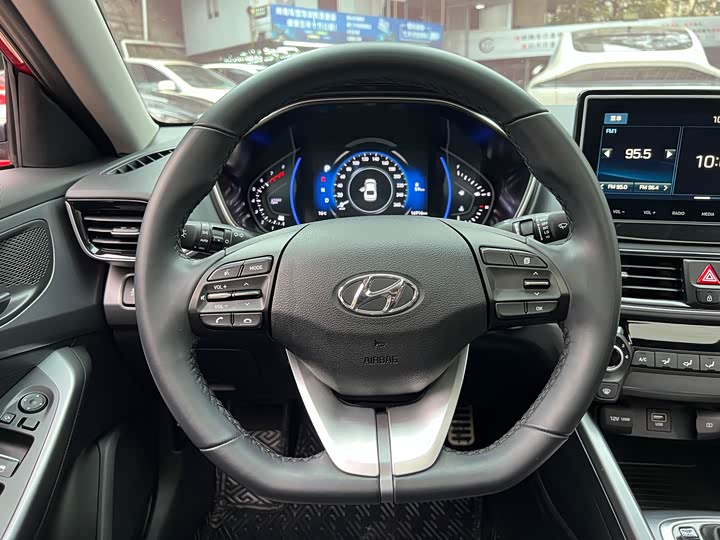 Фото 12 - Hyundai Lafesta