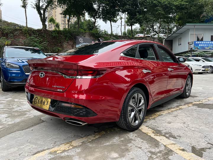 Фото 20 - Hyundai Lafesta