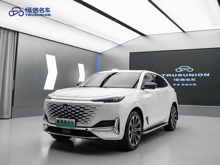 Фото 1 - Changan UNI-K Hybrid