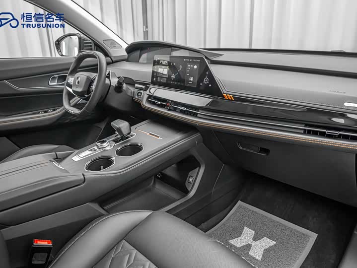 Фото 17 - Changan UNI-K Hybrid