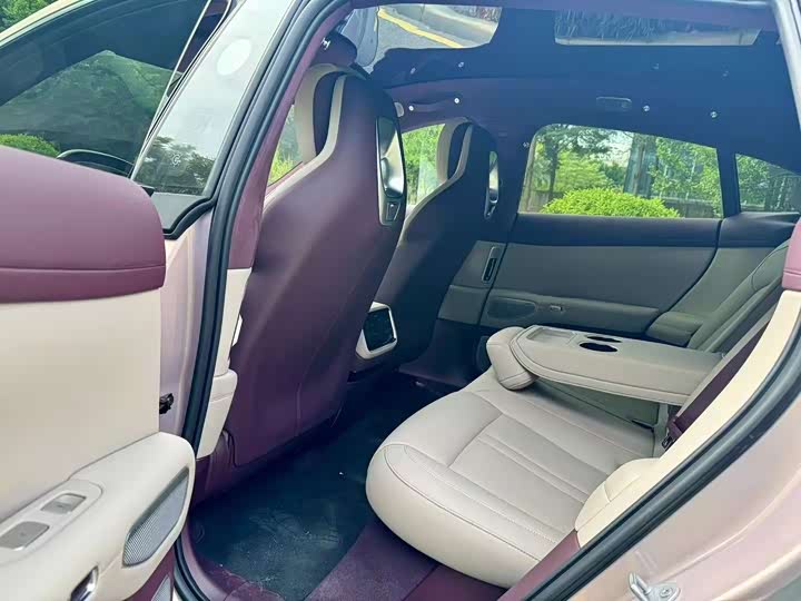 Фото 6 - Xiaomi YU7