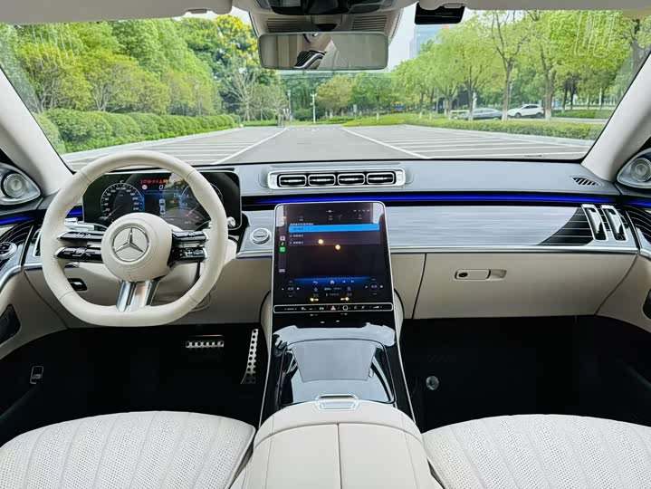 Фото 12 - Mercedes-Benz S-Class