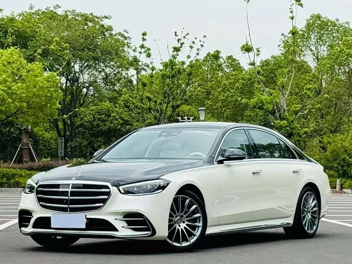 Фото 16 - Mercedes-Benz S-Class