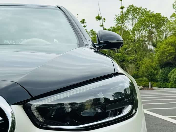 Фото 28 - Mercedes-Benz S-Class