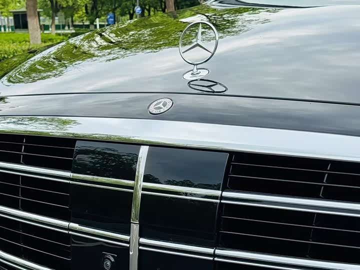 Фото 33 - Mercedes-Benz S-Class