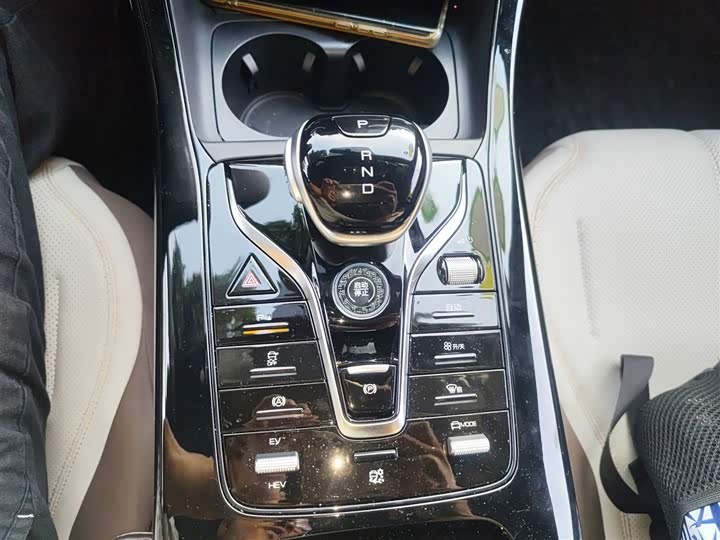 Фото 14 - BYD Qin Plus