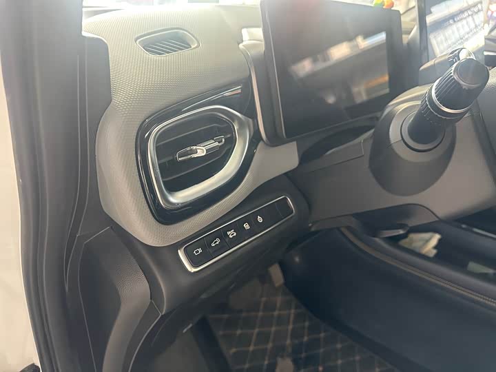 Фото 11 - GAC Aion V