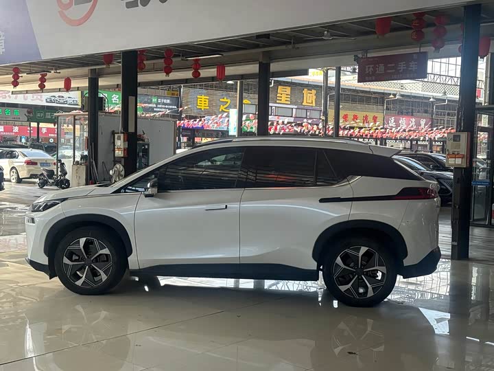 Фото 17 - GAC Aion V