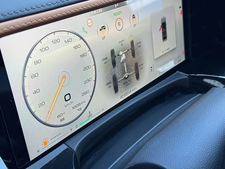 Фото 12 - Tank 500 Hybrid