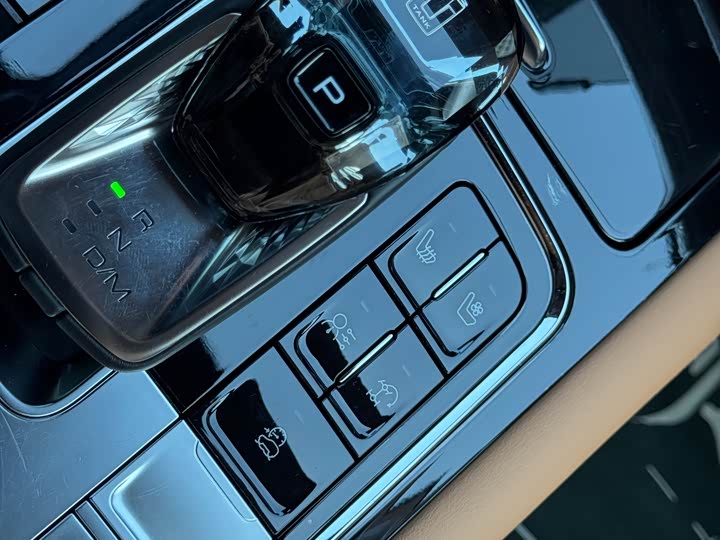 Фото 27 - Tank 500 Hybrid